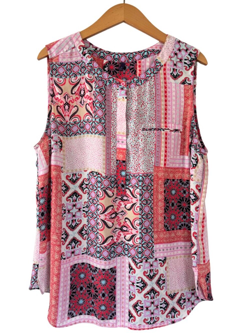 Boutique 1X Patchwork Tile Print Sleeveless Blouse Boho Coral Aqua Pleated Top